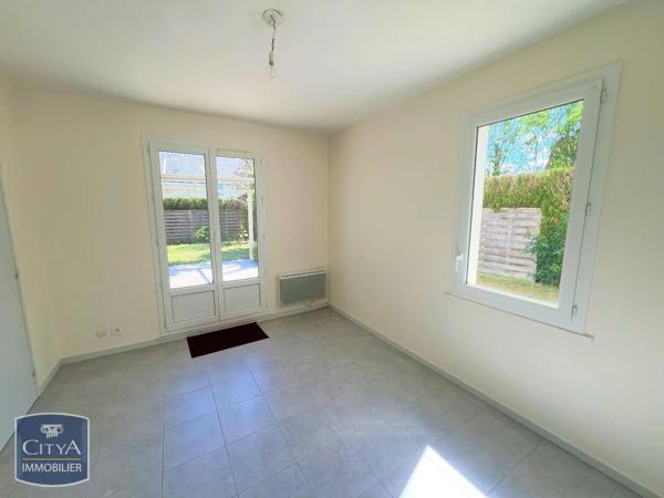 Maison à louer 5 pièces 127m² Restigné (37140)
