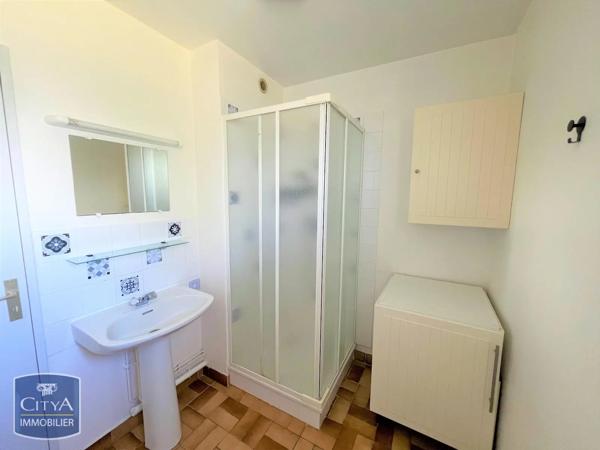 Maison à louer 5 pièces 127m² Restigné (37140)