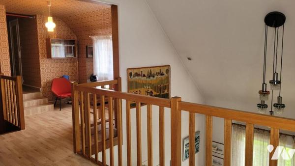 Maison quatre chambres avec terrain de 1300m² et sous-sol complet