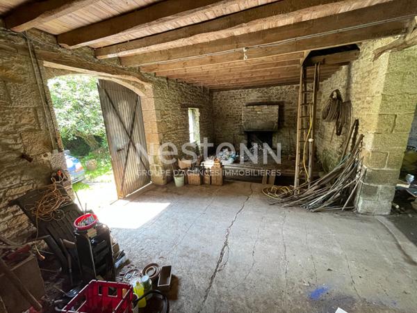 Rare à la vente, maison ancienne cidrerie à Saint Nolff proche Vannes.