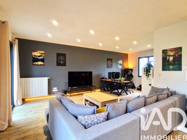 Maison à vendre 4 pièces 126 m² Villebois-Lavalette