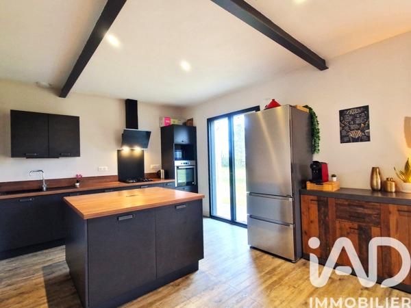 Maison à vendre 4 pièces 126 m² Villebois-Lavalette