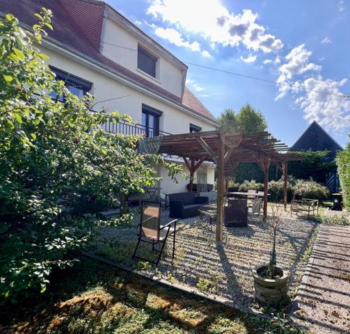 TOUQUES – Maison familiale de 161 m² avec jardin et fort potentiel