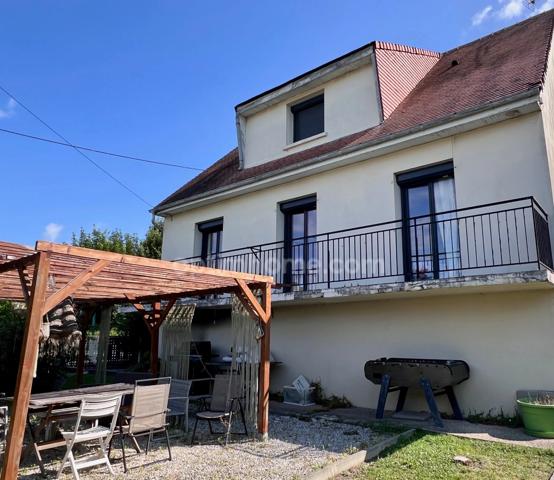 TOUQUES – Maison familiale de 161 m² avec jardin et fort potentiel