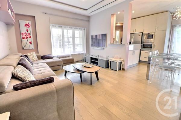 appartement à vendre  4 pièces - 100,90 m2 ST RAPHAEL - 83