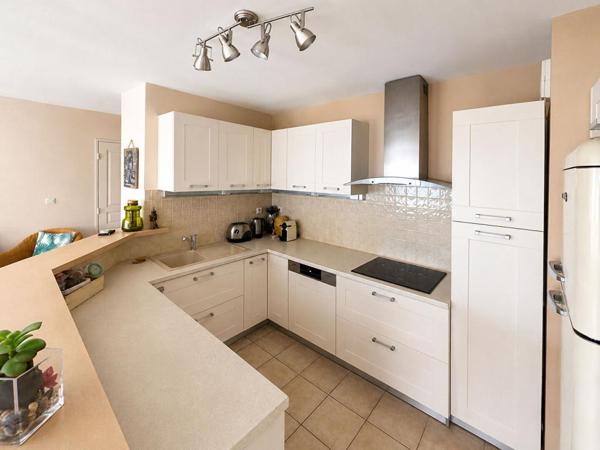 Appartement Hyères 4 pièce(s) 95 m2