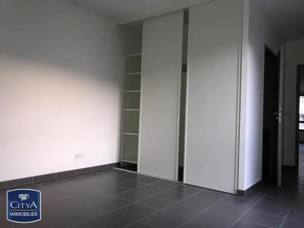 Appartement à louer 5 pièces 142.67m²