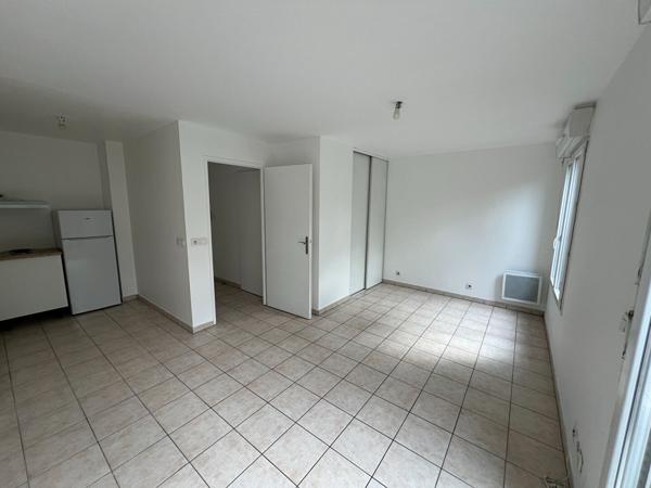 Studio à louer en rez-de-chaussée à Neuilly-sur-Marne - Réf 2221