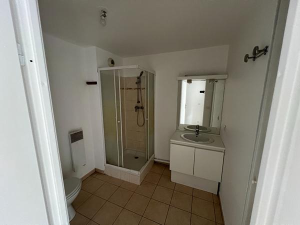 Studio à louer en rez-de-chaussée à Neuilly-sur-Marne - Réf 2221