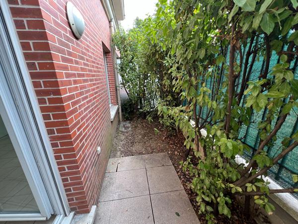 Studio à louer en rez-de-chaussée à Neuilly-sur-Marne - Réf 2221