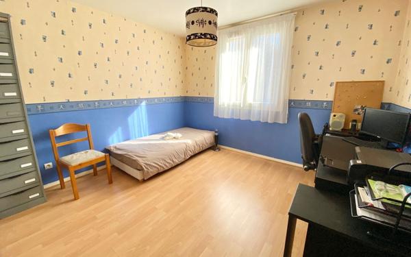 Maison à vendre    6 pièces • 159 m2 Boussy-Saint-Antoine