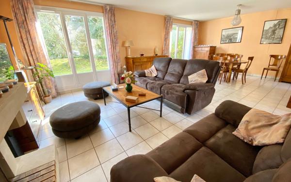 Maison à vendre    6 pièces • 159 m2 Boussy-Saint-Antoine