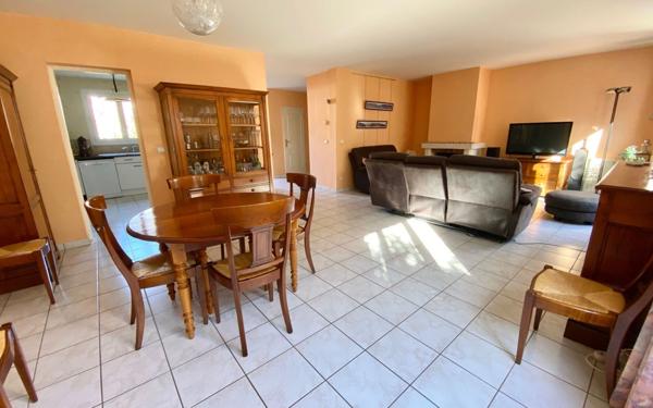 Maison à vendre    6 pièces • 159 m2 Boussy-Saint-Antoine