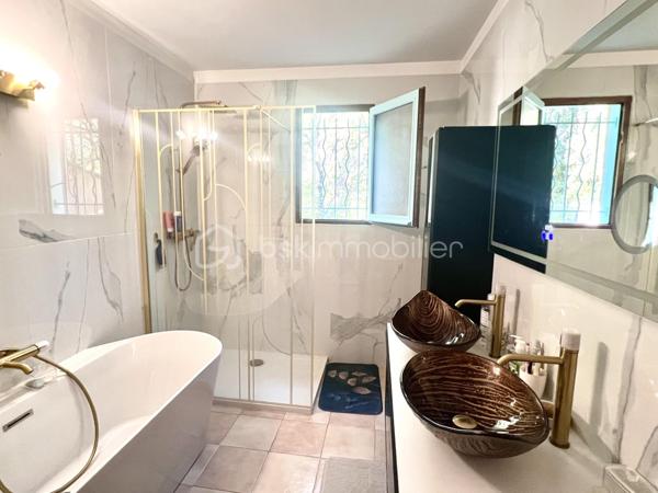 Maison traditionnelle de 187 m²