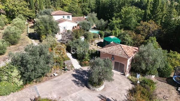 Maison traditionnelle de 187 m²