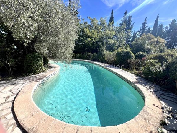 Maison traditionnelle de 187 m²