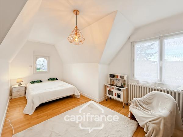 Maison à vendre 6 pièces PONTIVY (56)Maison familiale rénovée, au calme et à deux pas du centre-ville de Pontivy