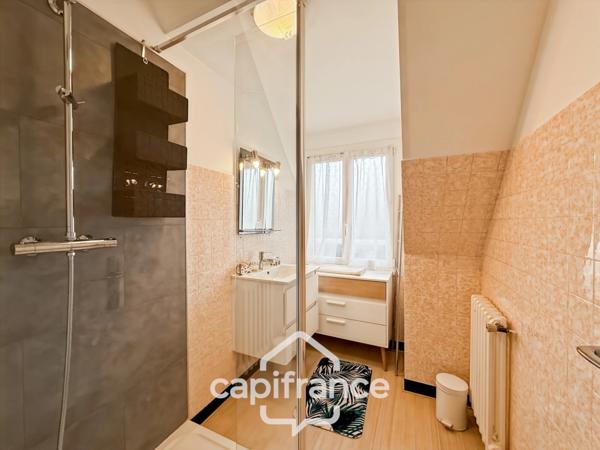 Maison à vendre 6 pièces PONTIVY (56)Maison familiale rénovée, au calme et à deux pas du centre-ville de Pontivy