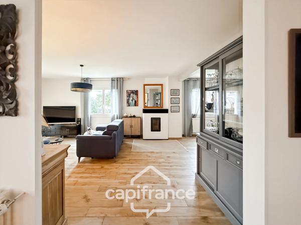 Maison à vendre 6 pièces PONTIVY (56)Maison familiale rénovée, au calme et à deux pas du centre-ville de Pontivy