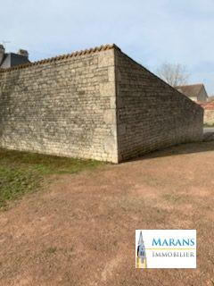 Garage divisé en 3 boxs