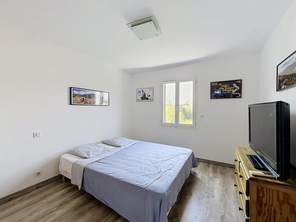 Spacieuse maison 4 chambres avec piscine et prestations modernes