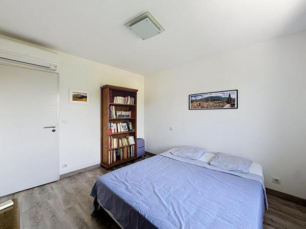 Spacieuse maison 4 chambres avec piscine et prestations modernes