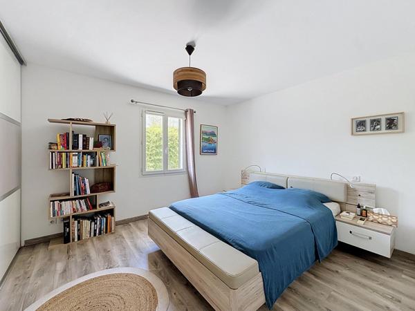 Spacieuse maison 4 chambres avec piscine et prestations modernes