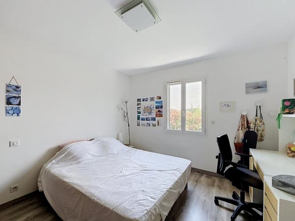 Spacieuse maison 4 chambres avec piscine et prestations modernes
