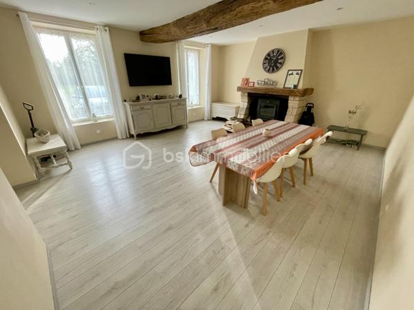 Corps de ferme de 313 m²