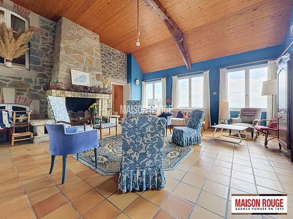 Maison de caractère vue mer exceptionnelle à Saint-Quay-Portrieux , 6 chambres, jardin paysager et fort potentiel