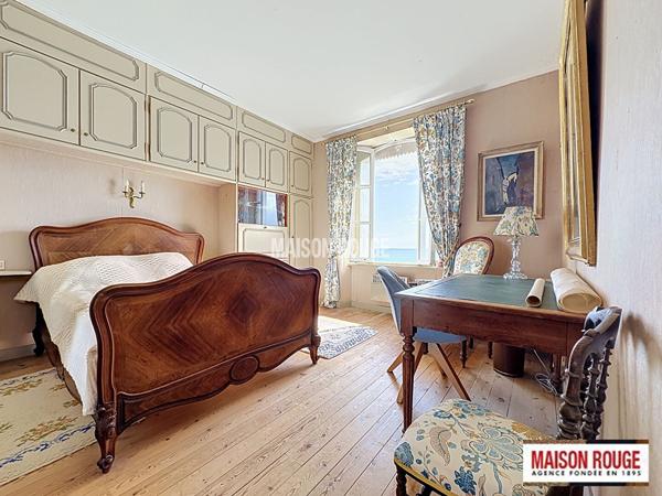 Maison de caractère vue mer exceptionnelle à Saint-Quay-Portrieux , 6 chambres, jardin paysager et fort potentiel