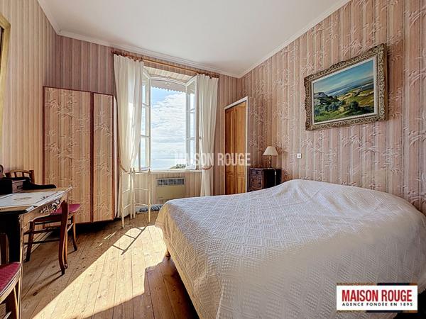 Maison de caractère vue mer exceptionnelle à Saint-Quay-Portrieux , 6 chambres, jardin paysager et fort potentiel