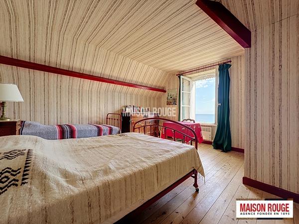 Maison de caractère vue mer exceptionnelle à Saint-Quay-Portrieux , 6 chambres, jardin paysager et fort potentiel