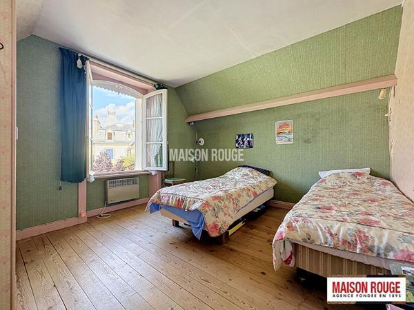 Maison de caractère vue mer exceptionnelle à Saint-Quay-Portrieux , 6 chambres, jardin paysager et fort potentiel