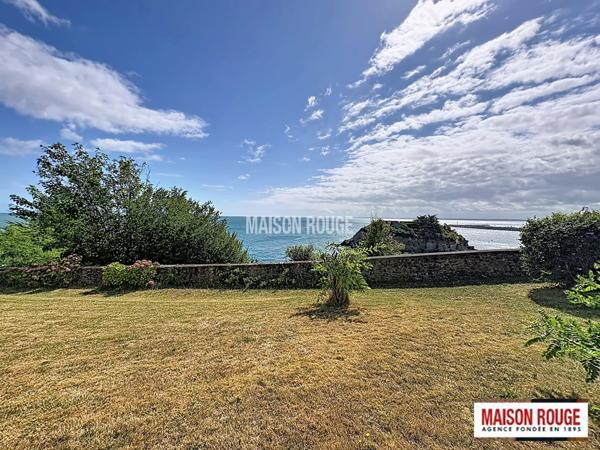 Maison de caractère vue mer exceptionnelle à Saint-Quay-Portrieux , 6 chambres, jardin paysager et fort potentiel