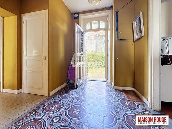 Maison de caractère vue mer exceptionnelle à Saint-Quay-Portrieux , 6 chambres, jardin paysager et fort potentiel