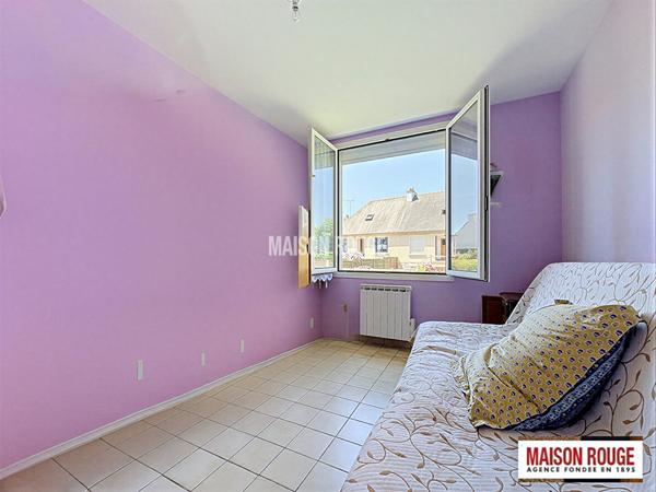 Maison individuelle avec beau jardin arboré et fort potentiel d'évolution à l'entrée du bourg d'Étables-sur-Mer