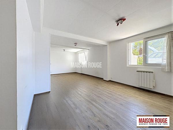Maison individuelle avec beau jardin arboré et fort potentiel d'évolution à l'entrée du bourg d'Étables-sur-Mer