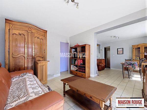 Maison individuelle avec beau jardin arboré et fort potentiel d'évolution à l'entrée du bourg d'Étables-sur-Mer