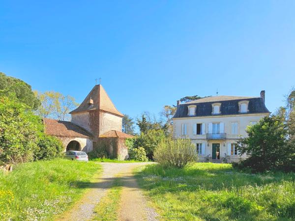 Lédat (47300) Maison de maître avec dépendance et piscine sur 1,6 hectare