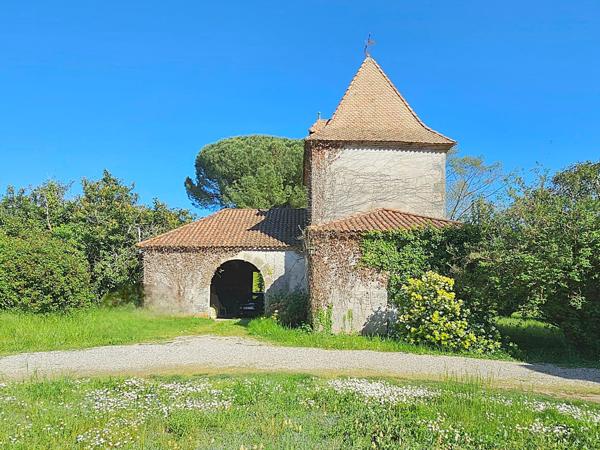Lédat (47300) Maison de maître avec dépendance et piscine sur 1,6 hectare