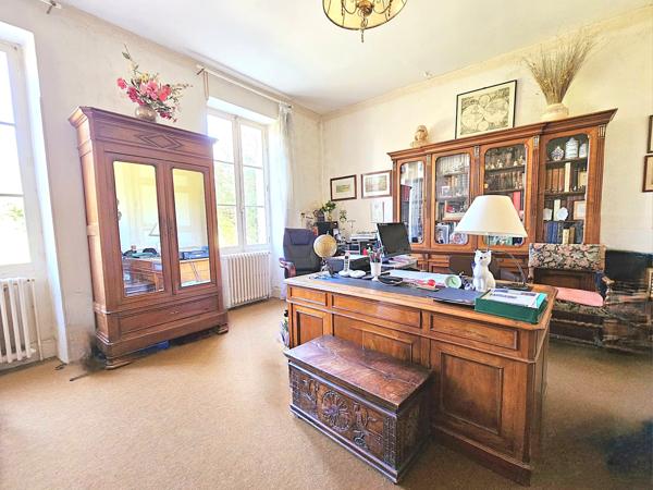 Lédat (47300) Maison de maître avec dépendance et piscine sur 1,6 hectare