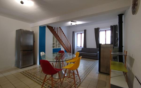 Maison à louer    4 pièces •  Sanilhac