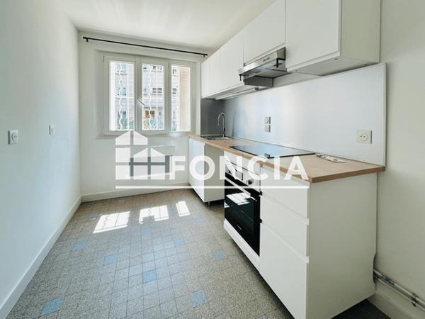 Location Appartement 3 pièces 62.34 m² - 129 BOULEVARD DU FARON Toulon 83000