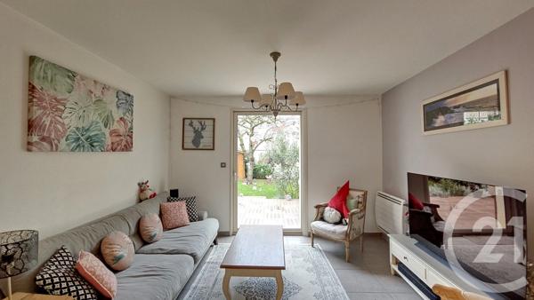 Maison à vendre  5 pièces - 100 m 2   NOISY LE GRAND  - 93