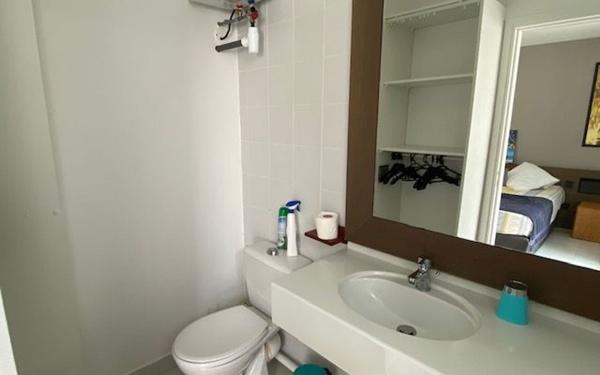 Appartement à louer    1 pièce •  Saint-François