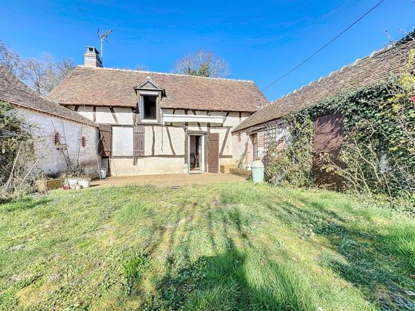 Maison longère 225m2/ terrain 10000 m2/LES BORDES