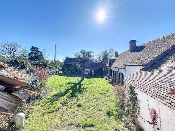 Maison longère 225m2/ terrain 10000 m2/LES BORDES