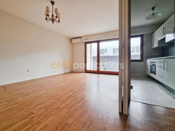 Vente
                Appartement50 m² - 2 Pièces -
                    NANTES (44000)