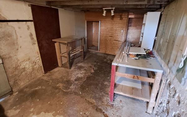 Maison à louer    4 pièces •  Saint-Jean-d'Angély